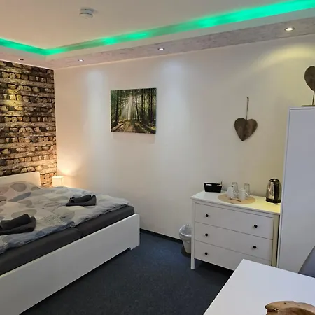 Gaestehaus Bodewurm Guest house *